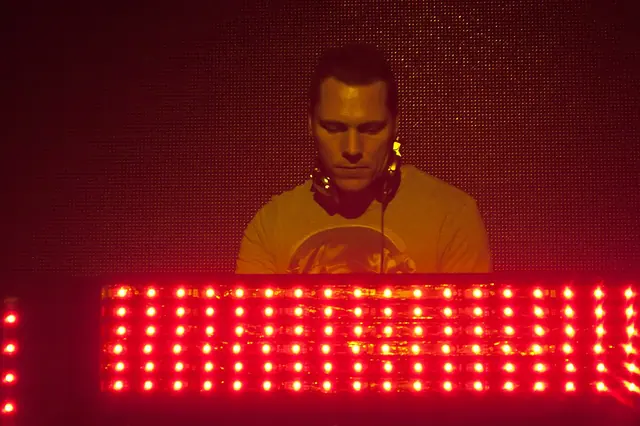 Tiësto, Tijs Michiel Verwest, a Dutch DJ and record producer.