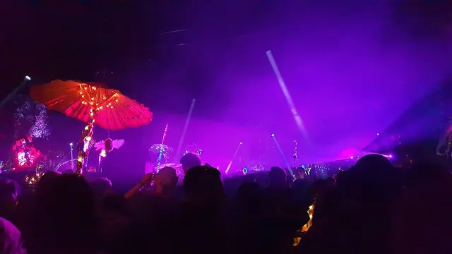 Fusion Festival 2019, Festivalgelände bei Nacht, Bühne 