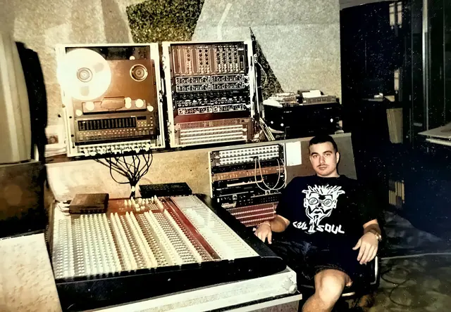 Jesse B. Foerster in his Frankfurt (Germany) studio in 1992, early in his career as a producer and DJ. The analog recording equipment and tape machines reflect the era’s club music production setup.