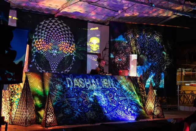 DashAlien, Dazura, Daria Kuzminykh, 1997 – 2026. A psychedelic trance set by a member of Russian psychedelic trance community in Ashwem, Goa, India.